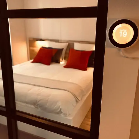 Les Rochelais Apartment *