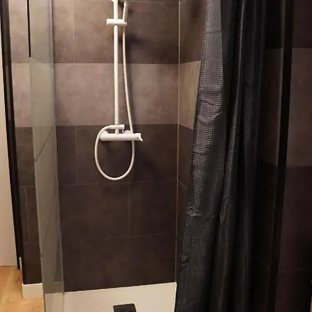 Les Rochelais Lejlighed