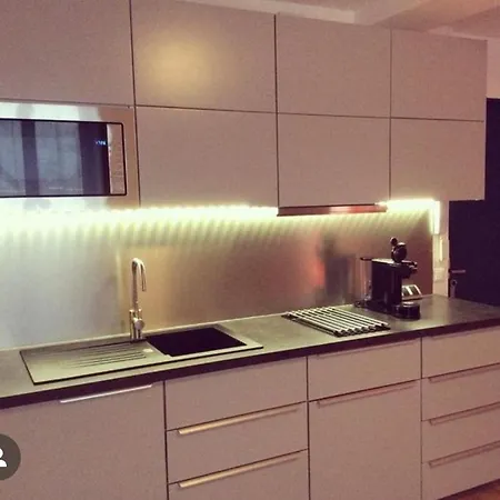 Les Rochelais Apartment *