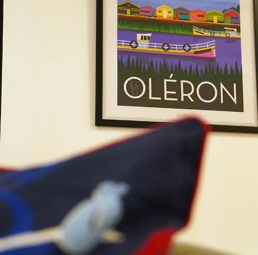 Les Rochelais Apartment *